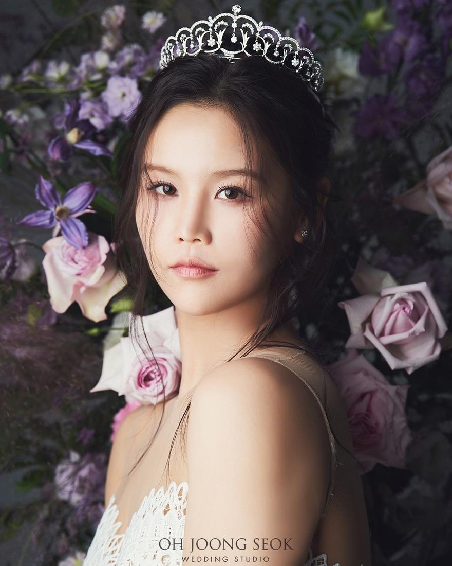 스캘럽 다이아 티아라 웨딩 촬영